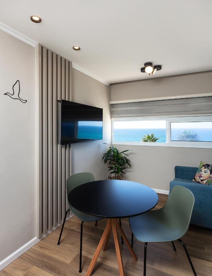 Sea View Stylish 1Br With Balcony By Beachfront Stay Herzliya Ngoại thất bức ảnh