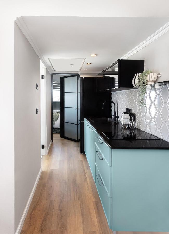 Sea View Stylish 1Br With Balcony By Beachfront Stay Herzliya Ngoại thất bức ảnh