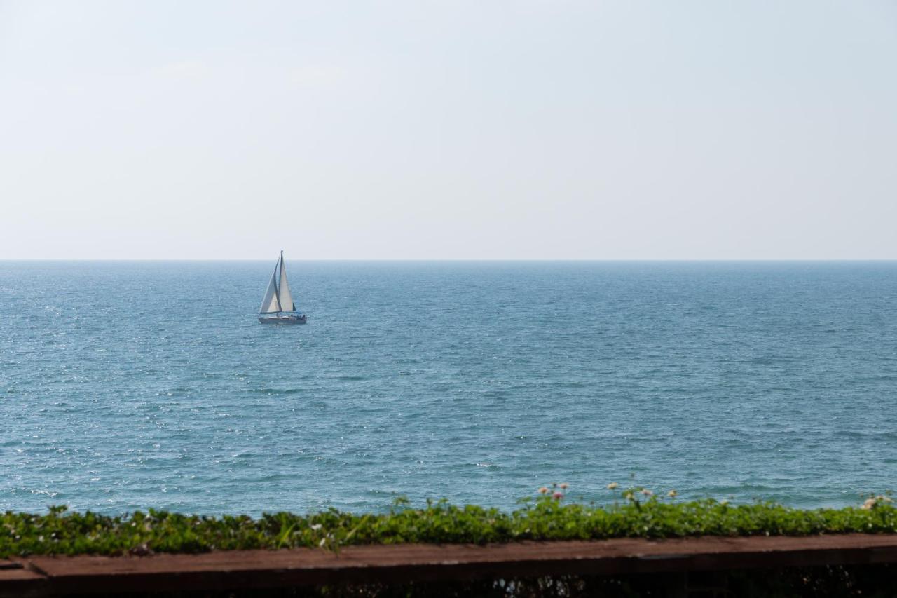 Sea View Stylish 1Br With Balcony By Beachfront Stay Herzliya Ngoại thất bức ảnh